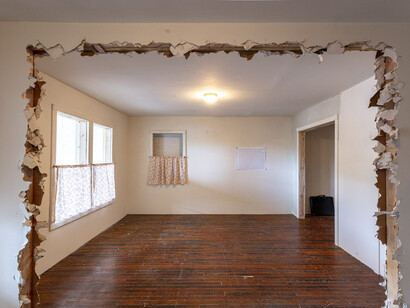 Amanda Ross-Ho, Untitled second floor (One big dark room), exhibition view. Courtesy of Mattress Factory