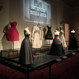 1925-1955. Fashion in the spotlight. The origins of made in Italy, exhibition view. Courtesy of Gallerie degli Uffizi