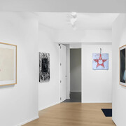 Albert Baronian, Tra Terra e concetto (Between Earth and concept), exhibition view. Courtesy of QG Gallery