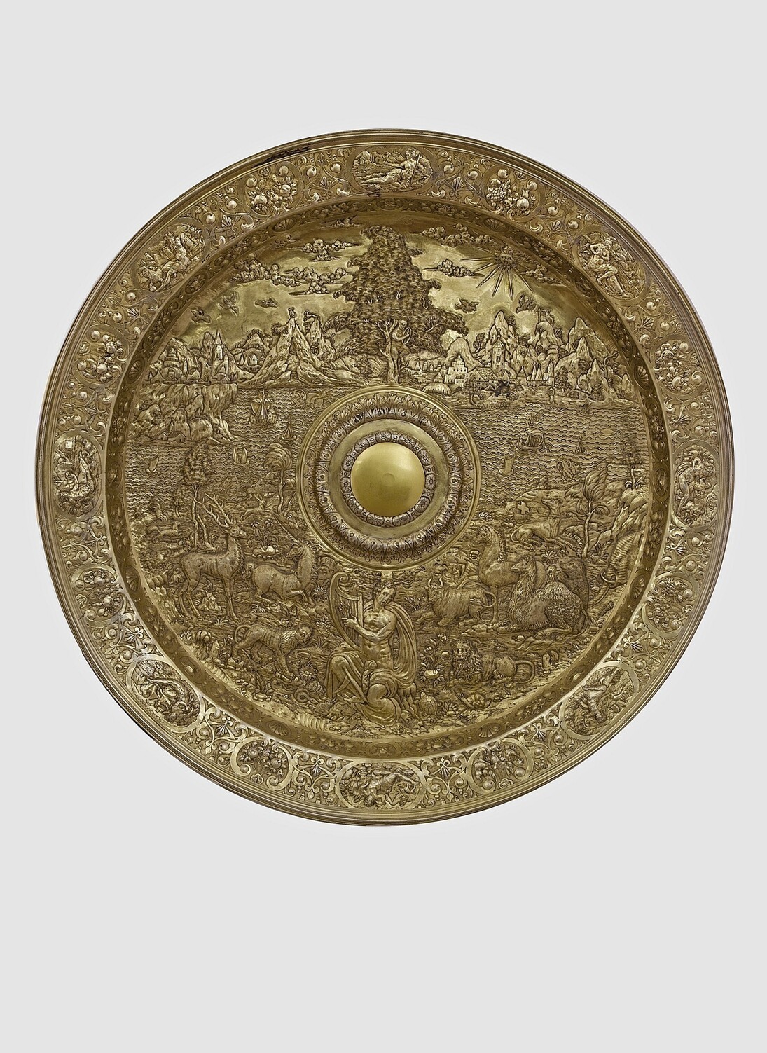 Paul Hübner, Bacile, 1585-1590 circa, argento dorato, Firenze, Museo degli Argenti
