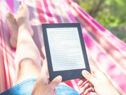 On perd le plaisir et la sensation de toucher un livre