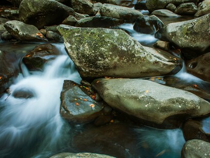 The river’s flow embodies the global shift from domination to cooperation—soft power that shapes a new future
