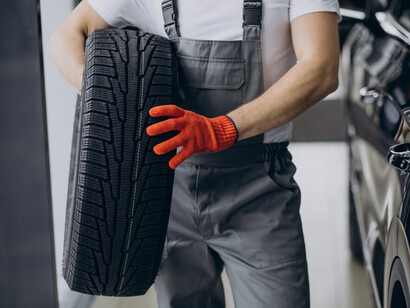 The future of road safety may ride on tyres like these, networked, AI-enhanced, and capable of communicating with other vehicles through 5G