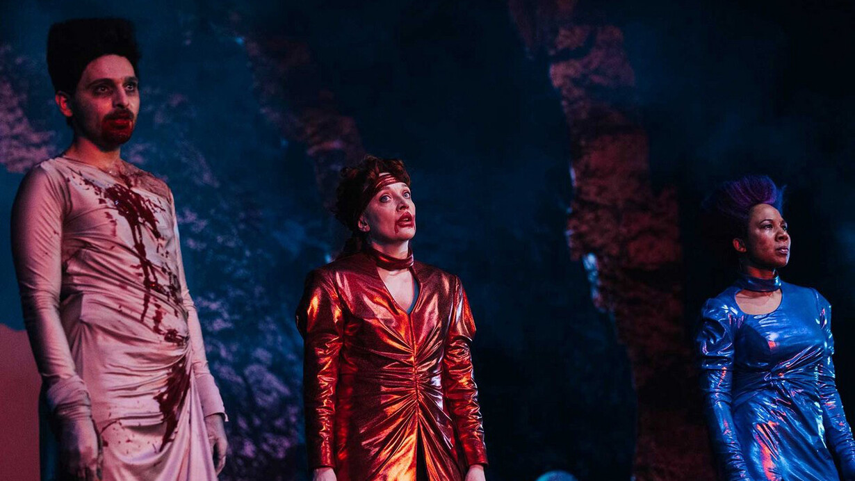 Ulrike Maria Stuart. Mit freundlicher genehmigung des Deutschen Theaters