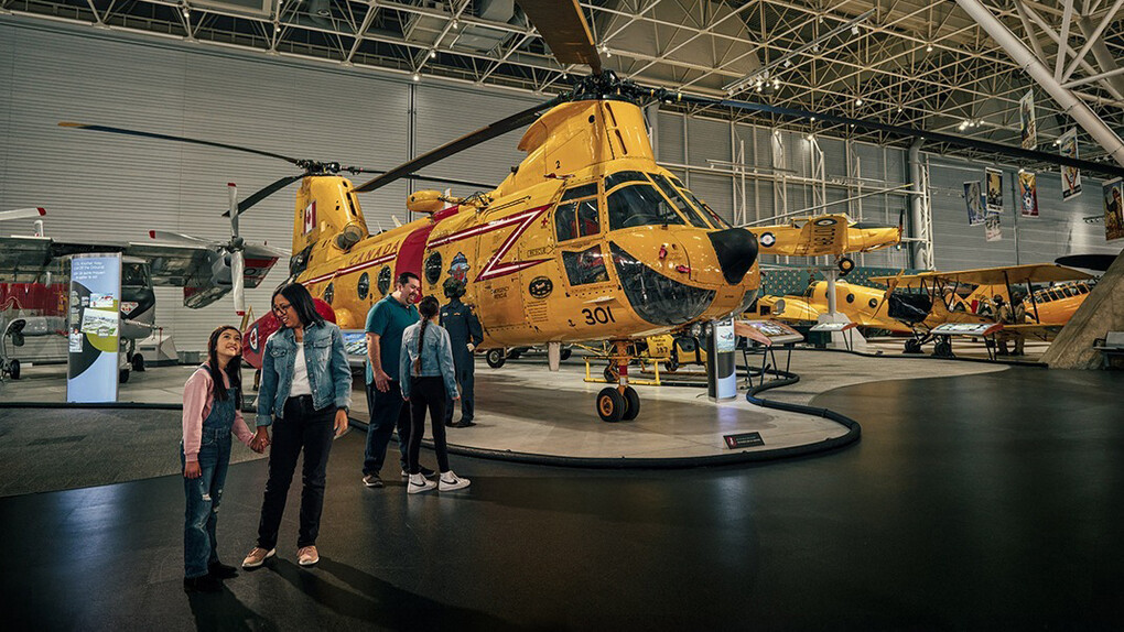 Vertical flight, exhibition view. Courtesy of Ingenium. The Canada Aviation and Space Museum