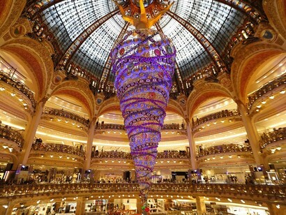 París. Árbol de Navidad en Galeries Lafayette