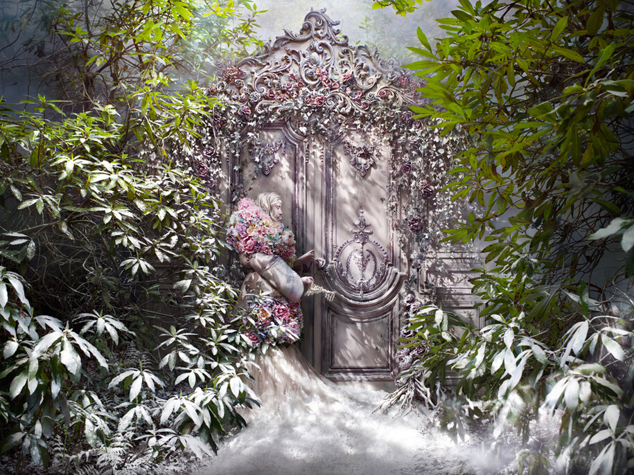 Kirsty Mitchell, The Fade Of Fallen Memories, archival pigment print, 140 x 96 cm, edition of 5