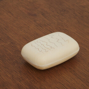 How beautiful it is and how easily it can be broken, Exhibition view. Courtesy of  S.M.A.K