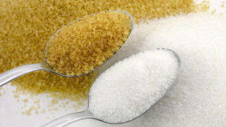 Azúcar blanco y azúcar moreno