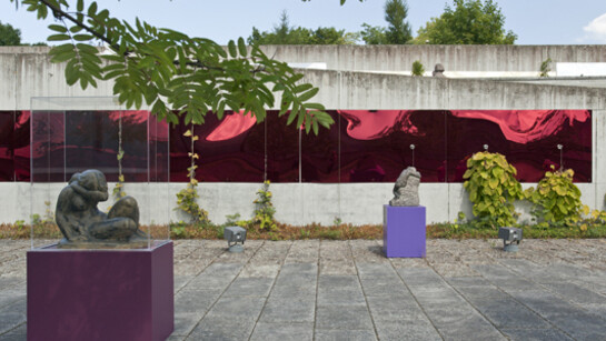 Kristi Kongi in Dialogue with Kasper Bosmans. Courtesy of KUMU
