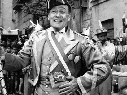 O Pazzariello, Totò nel film L’Oro di Napoli