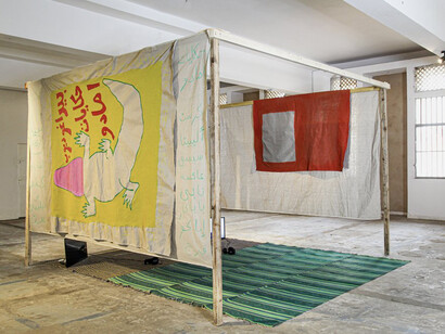 Fredj Moussa, Racontez-moi la mosquée de vos rêves, vue d’exposition. Avec l’aimable autorisation de la Galerie Selebe Yoon