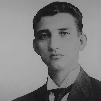 León Cortés Castro, abogado y político costarricense. Se desempeñó como 28.° presidente de la República de Costa Rica de 1936 a 1940