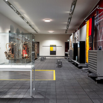 Verschiedene Künstler, Kunstkammer Gegenwart, Ausstellungsansicht. Mit freundlicher Genehmigung des Albertinum Museums