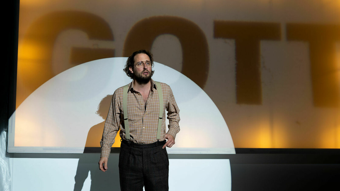 Genesis. Mit freundlicher genehmigung des Schaubühne am Lehniner Platz