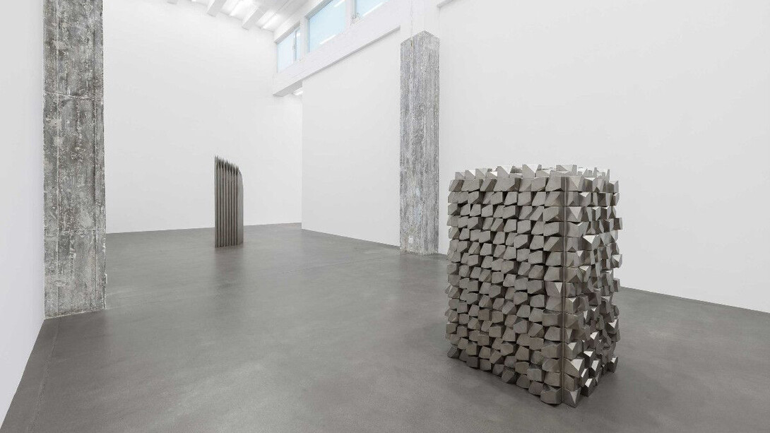 Yang Mushi, Crisscross, exhibition view. Courtesy of Galerie Urs Meile