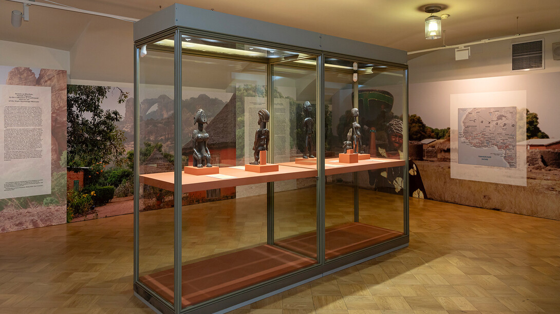 Various artists, Beauty as rhythm, exhibition view. Courtesy of The State Hermitage Museum