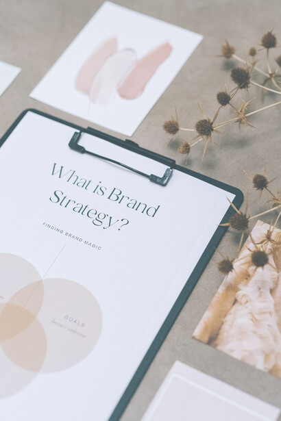 Imágenes, colores y texto para realizar branding. Una de las herramientas más poderosas para lograr la conexión con el público es el uso de arquetipos