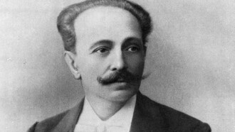 Foto del Maestro Riccardo Drigo: famoso soprattutto per la sua lunga carriera come Maestro di Cappella ai Teatri Imperiali di San Pietroburgo e come Direttore della Musica per il Balletto Imperiale, per il quale compose musica per i lavori originali e i revival del grande coreografo Marius Petipa. 