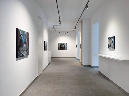 Matteo Massagrande, Soglie – Stanze, paesaggi, città, exhibition view. Courtesy of Punto Sull'Arte