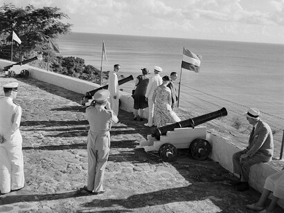 Royal visit of Queen Juliana and Prince Bernhard in 1955 at Fort Oranje in St. Eustatius