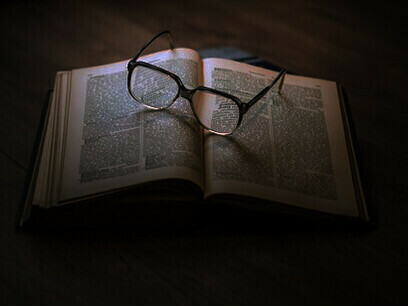 Nach der Lektüre kommt eine Pause zum Nachdenken und zur Besinnung