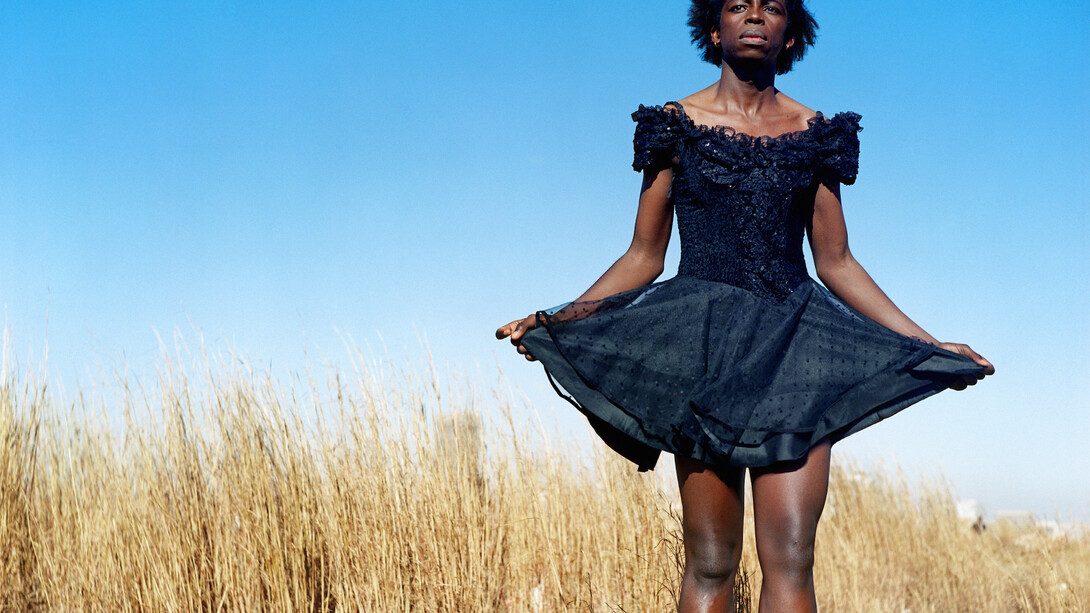 Zanele Muholi, Miss D’vine II, 2007, Lambda print, 86.5 x 86.5 c, copyright the artist, courtesy The Heong Gallery