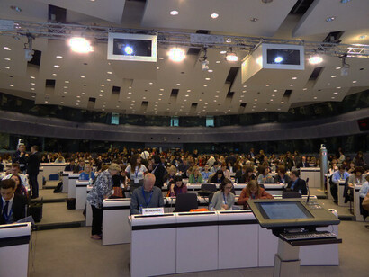 Existen una serie de supuestos, conocimientos, dramas y juegos que inciden en el significado y esto lo apreciamos claramente en las obras de teatro. Traduciendo el Foro Europeo 2016