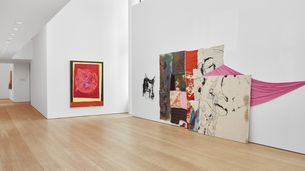 Cart, horse, cart. Courtesy of Lehmann Maupin