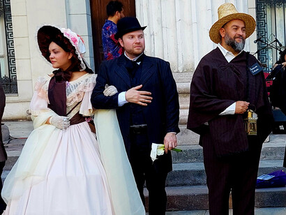 Trajes de época del siglo XIX. Santiago, Chile, 8 de diciembre de 2025