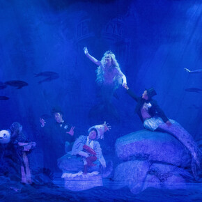 Andersens erzählungen (Andersen’s stories). Courtesy of Residenztheater