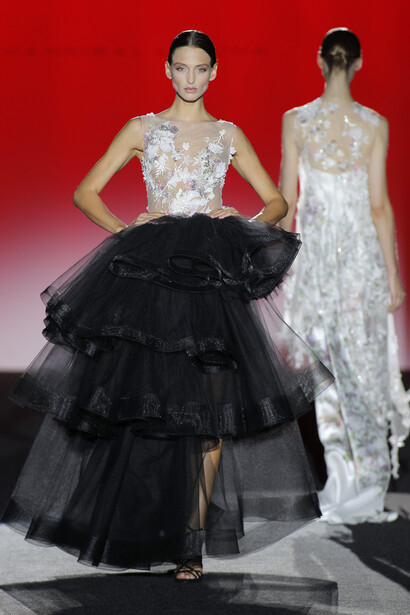 Desfile de la colección «Hannibalísimo», homenaje a los 30 años de la firma Hannibal Laguna. Foto: Ugo Camera/IFEMA