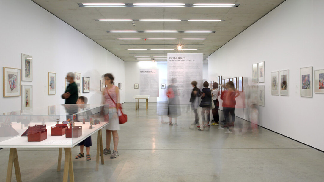 Up/Rooted, Exhibition view. Courtesy of Museum der Moderne