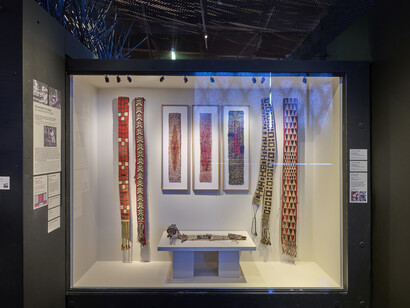 Le fil voyageur, vue de l'exposition. Avec l'aimable autorisation du Musée du Quai Branly