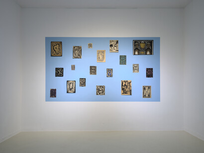 Joanna Braun, hand foot brains on the wall, exhibition view. Courtesy of Leto Gallery. Photo by Bartosz Górka