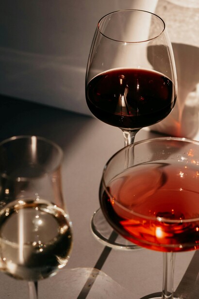 La coltivazione della vite e la produzione del vino erano elementi chiave dell'economia romana, e grandi aree erano dedicate alla viticoltura in tutto l'Impero