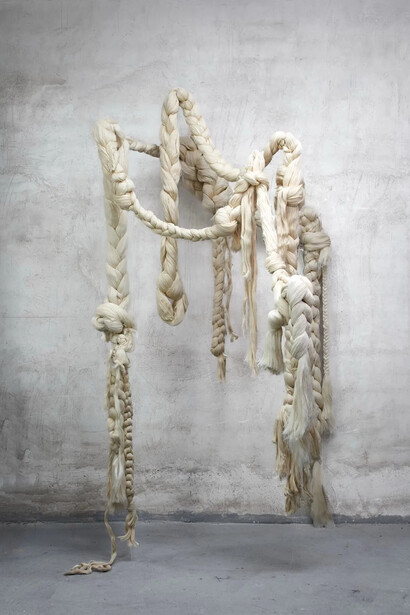 Susana Guerrero, The female's open body (el cuerpo abierto de la hembra), exhibition view. Courtesy of 532 Gallery Thomas Jaeckel