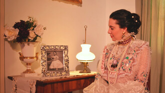 Sandra Yajure interpreta a la icónica artista venezolana Teresa Carreño en el soliloquio 'Yo soy Carreño', parte del proyecto 'Matria' dirigido por José Tomás Angola