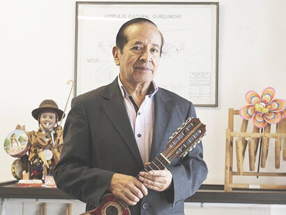 Ernesto Cavour (1940-2022) considerado como el charanguista mas importante del mundo