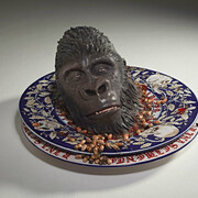 Bertozzi & Casoni, Grottesca, 2013, ceramica policroma, h40 x diam 75 cm