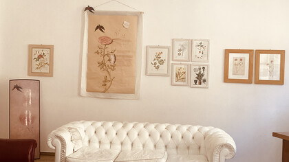 Mariella Busi De Logu, 10 Aprile 1945, 10 Aprile 2025, vista della mostra. Per gentile concessione di Mariella Busi De Logu