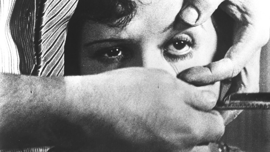 Luis Buñuel. Un chien Andalou. 1929