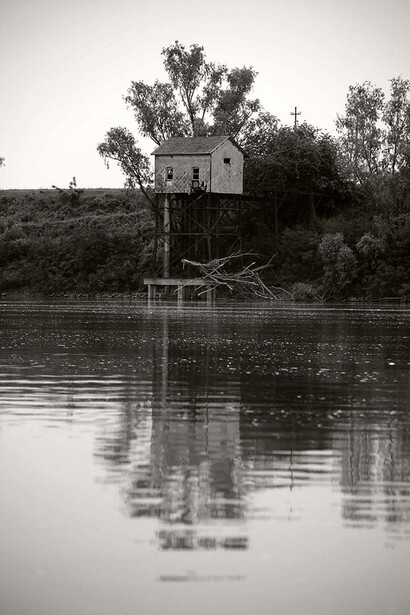 Sohei Nishino. Il Po, 2017, Casa sul fiume, Luzzara © Sohei Nishino