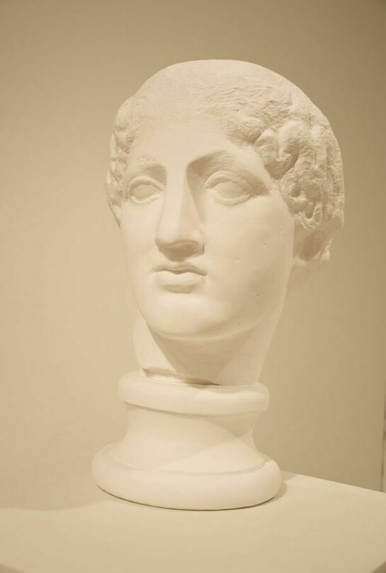 Li Hongbo, Bust of Athena, paper, 2012. Courtesy Klein Sun Gallery, New York. © Li Hongbo