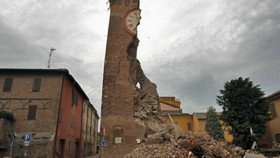 La torre dell'orologio di Finale Emilia dopo il sisma del 19 Maggio 2012.