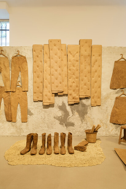 Sandra Poulson, Dust as an accidental gift, exhibition view. Courtesy of ChertLüdde Gallery