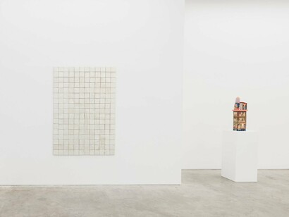 Krzysztof Strzelecki, Rendezvous, exhibition view. Courtesy of Anat Ebgi Gallery