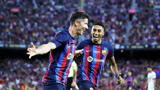 Robert Lewandowski y Raphinha, nuevos fichajes del F.C. Barcelona para la temporada 2022/2023