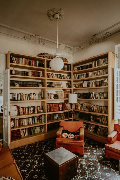 Casa piena di libri. Un libro ti lascia libero, come soltanto un vero amico sa fare