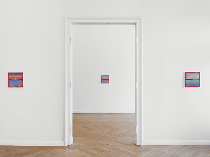 Caroline Bachmann, Der see und die sonne, exhibition view. Courtesy of Meyer Riegger